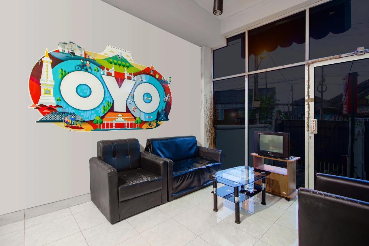 Hotel Oyo 3083 D Kost 3 Syariah Yogyakarta Exterior foto